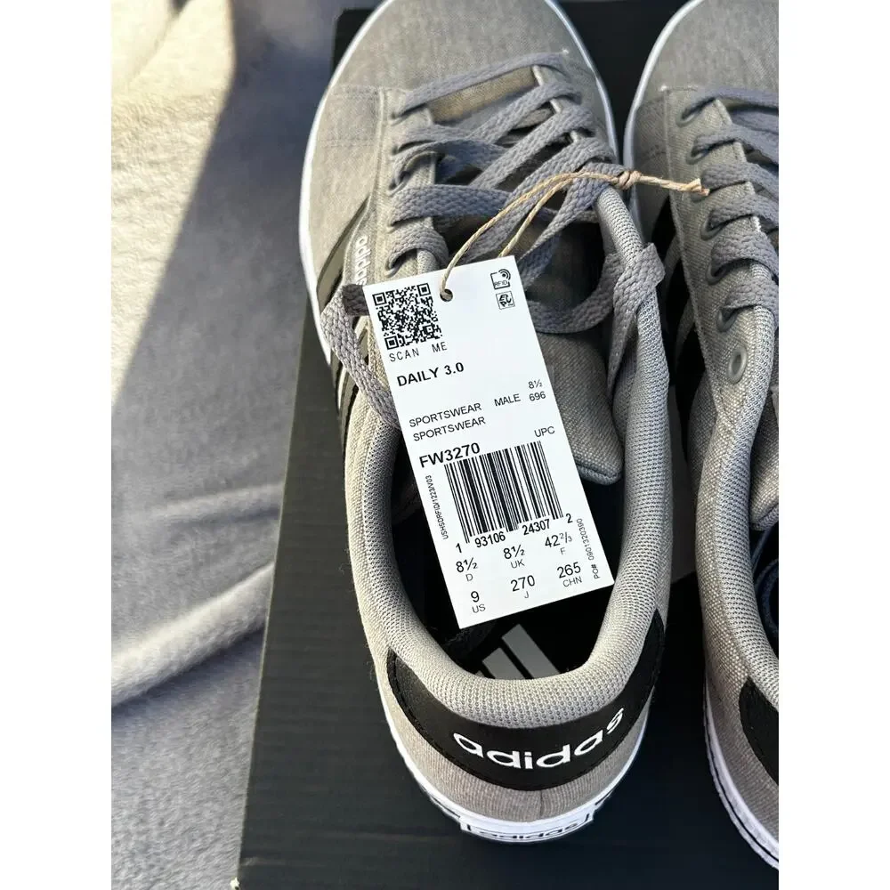 Adidas Daily 3.0 Men’s 9 Gray White Casual Sneakers FW7030 New in Box - Picture 6 of 8